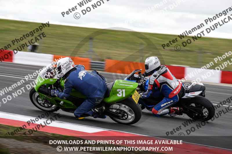 cadwell no limits trackday;cadwell park;cadwell park photographs;cadwell trackday photographs;enduro digital images;event digital images;eventdigitalimages;navarra;no limits trackdays;peter wileman photography;racing digital images;trackday digital images;trackday photos